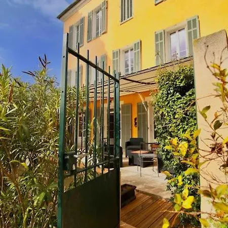 Tamaris - Chateau Godinot Apartment *